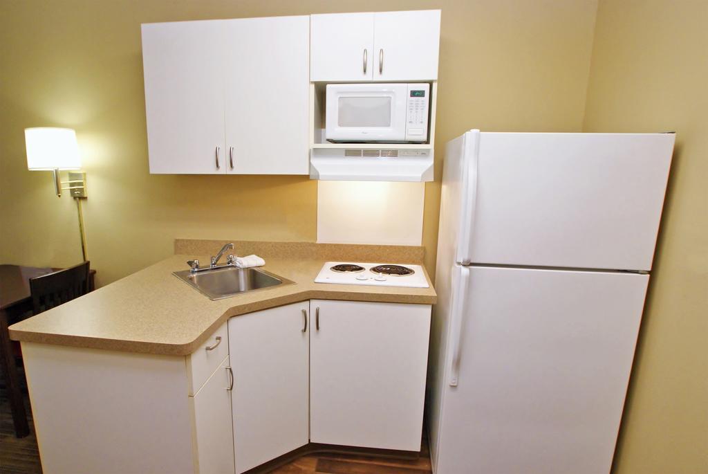 Extended Stay America Suites - Los Angeles - Northridge Dış mekan fotoğraf