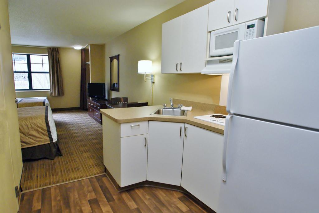 Extended Stay America Suites - Los Angeles - Northridge Dış mekan fotoğraf